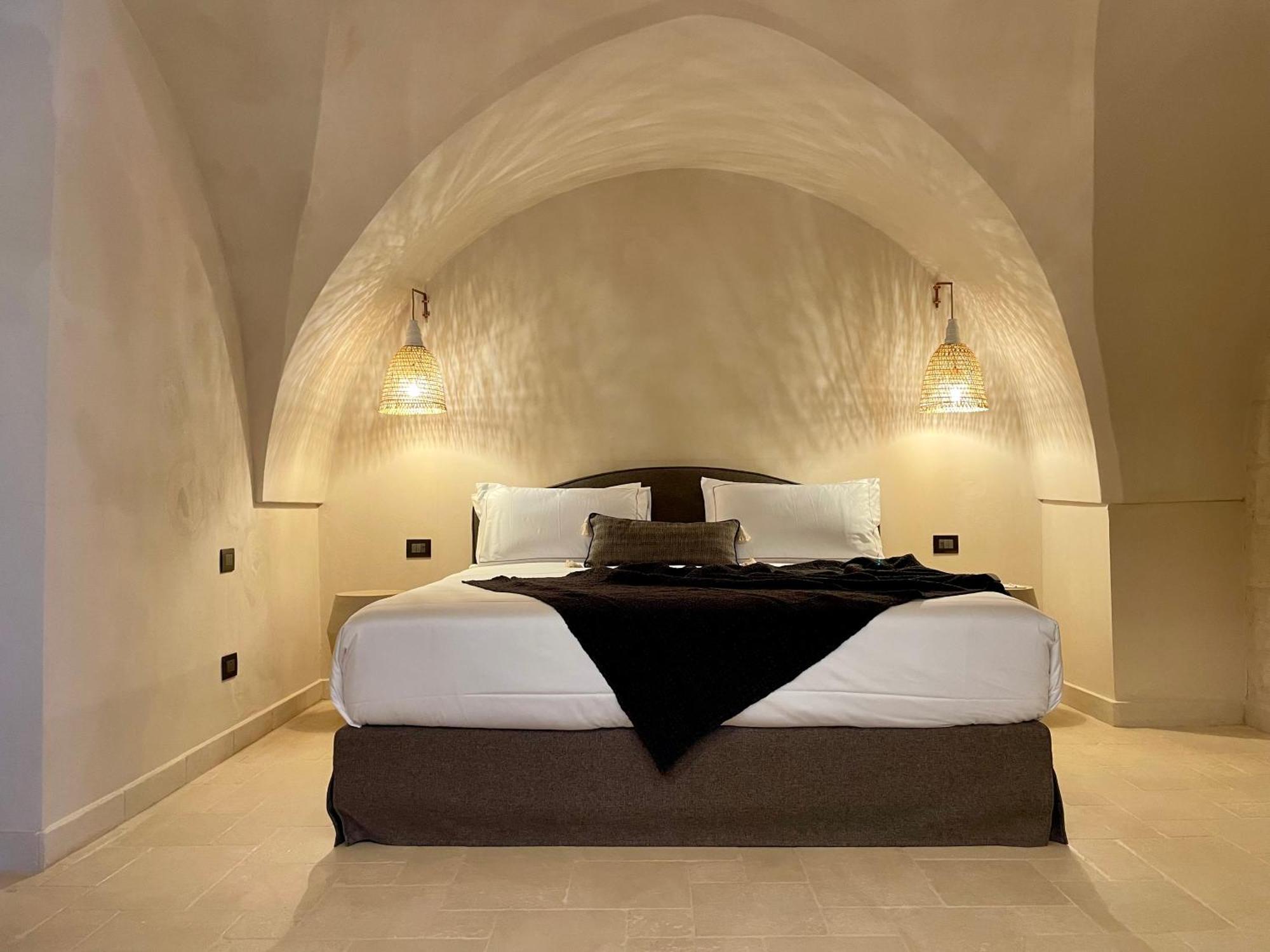 Masseria Donna Menga - The Leading Hotels Of The World Torre Lapillo Bagian luar foto