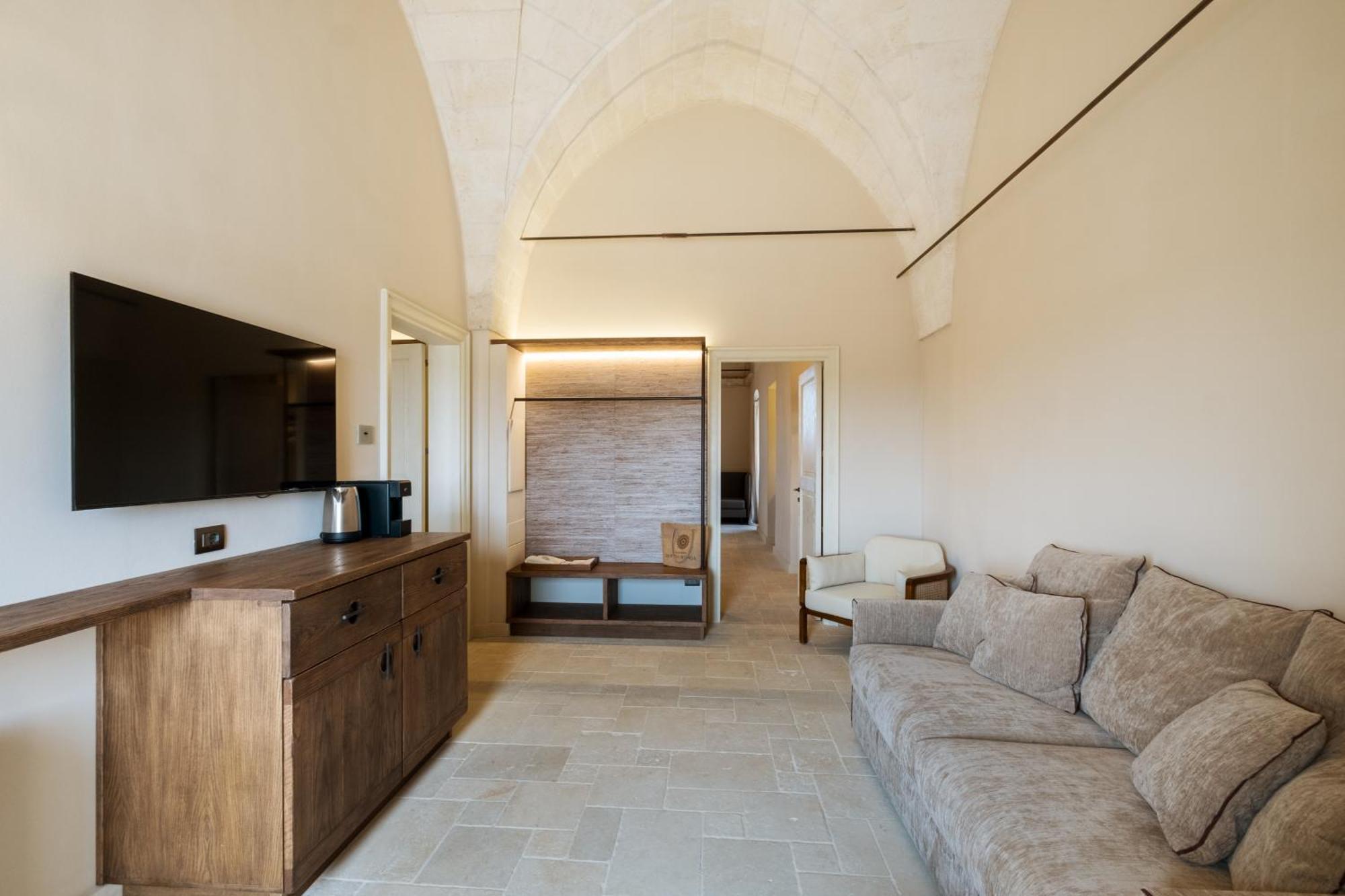 Masseria Donna Menga - The Leading Hotels Of The World Torre Lapillo Bagian luar foto
