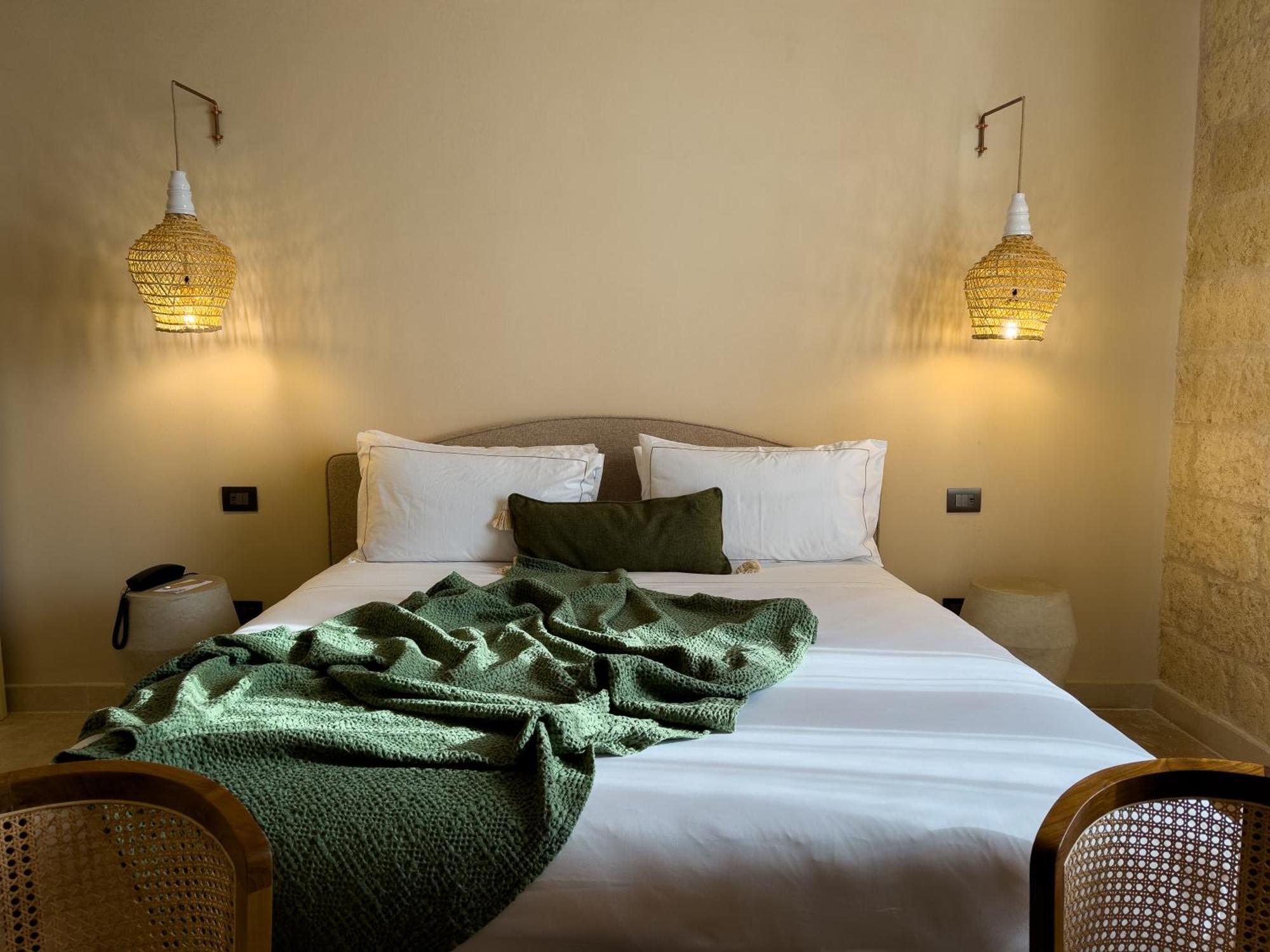 Masseria Donna Menga - The Leading Hotels Of The World Torre Lapillo Bagian luar foto